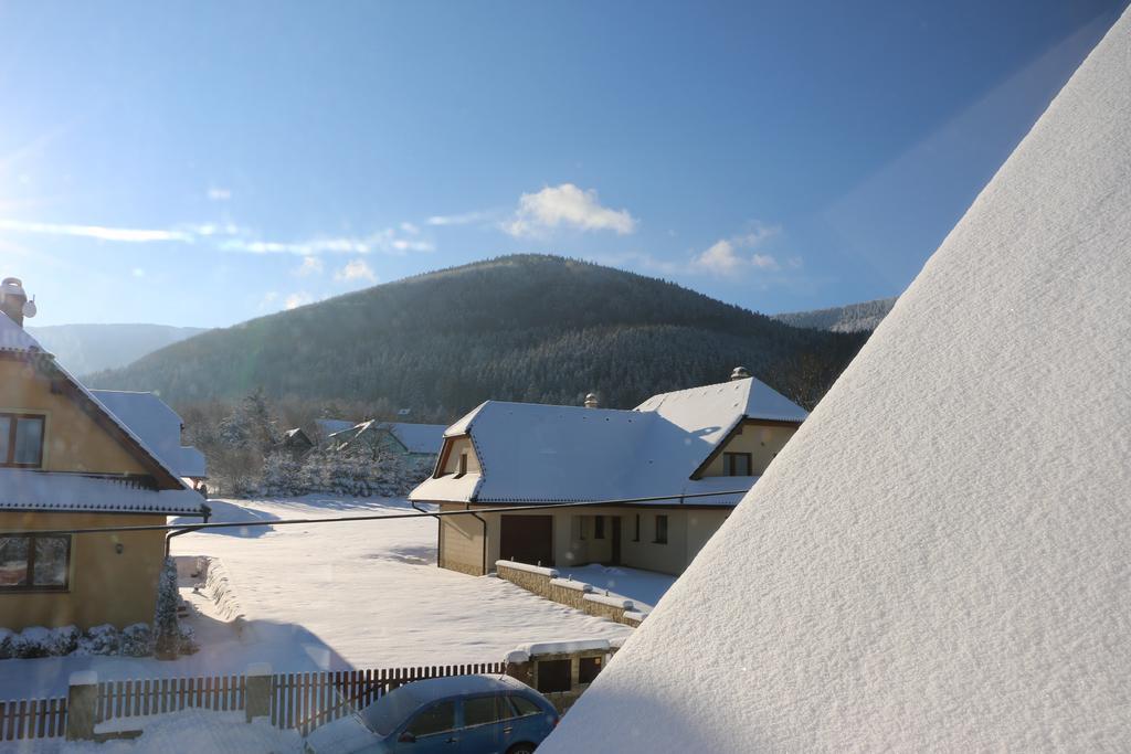 Penzion U Barana Trojanovice Exteriör bild