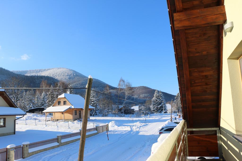 Penzion U Barana Trojanovice Exteriör bild